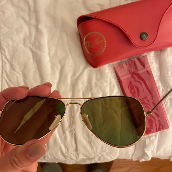 Ray-Ban Silver Aviators - Picture 4 of 5